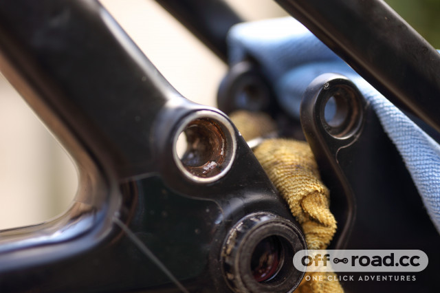 Your 6 step guide to replacing your frame pivot bearings off road.cc